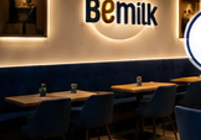 Das BeMilk Team bei der Zubereitung frischer Desserts